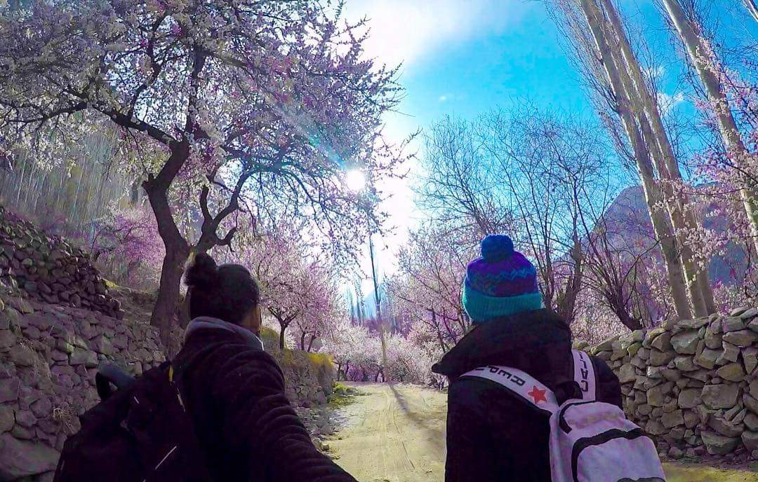 LifeLensScape's tweet photo. Meet #Amtul and #Fahad.. Lovely couple from #Karachi exploring #BeautifulPakistan together..
Sharing some of the glimpses from their journey.. 
You can meet and interact with them at https://t.co/Gdx6cS4UnO and https://t.co/YPsihqp3xq
#TravelTuesday https://t.co/Bl4p5AyByV