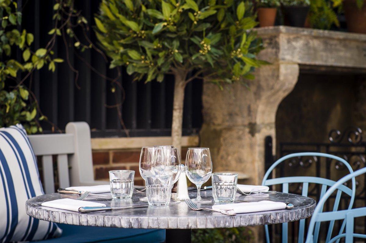 #spring #ivychelseagarden #kingsroad #alfrescodining