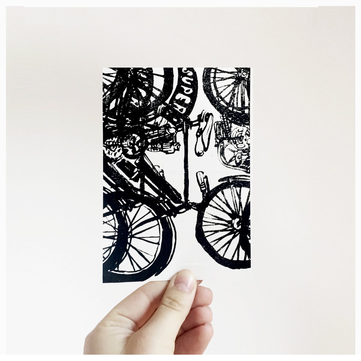 Smartupvisuals's tweet photo. Keep those wheels turning! 

#BeautifulPrint #VisualMarketing #VisualThinking #GraphicDesign #Illustration #Print #CorporateCreativity #Poster #BlackAndWhite #Cyclist https://t.co/VN83xczTEe