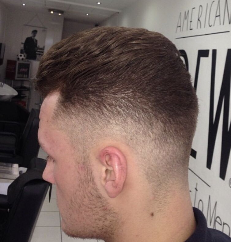 Catwalkforhim's tweet photo. •fade• #barber #barbershop #barbering #barberuk #barberconnect #menshair #mensgrooming #fadehaircut https://t.co/o89cw02fhn