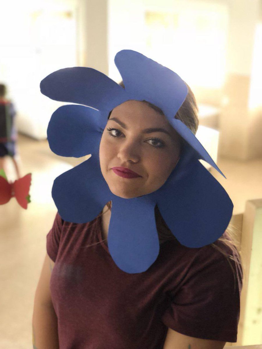 MercedariasC's tweet image. Y a todos aquellos familiares que han contribuido con el acontecimiento, asistiendo, ayudando a sus pequeños con el atrezo, disfraces, etc. Sin todos vosotros no habría sido posible que niños y no tan niños hayamos disfrutado tanto de ALICE IN WONDERLAND.
#mercedariascordoba