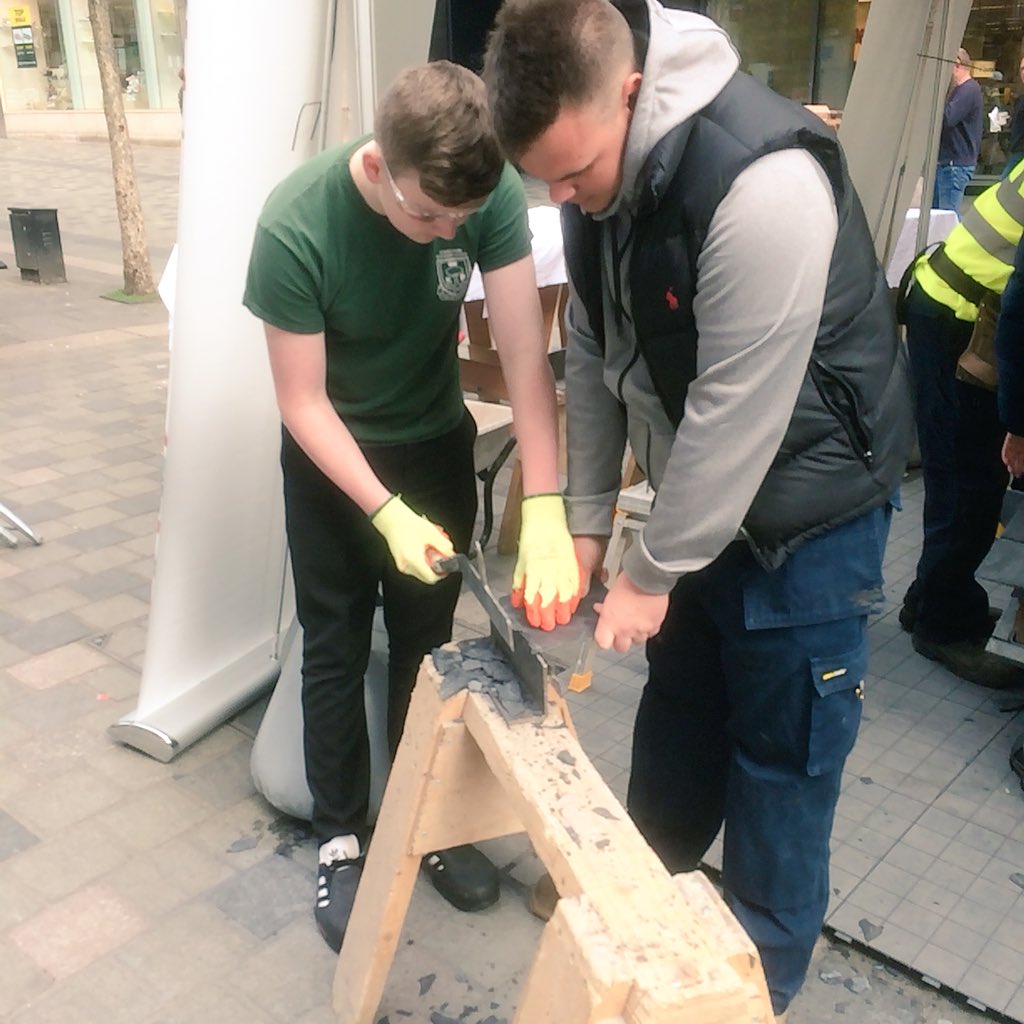 GlasgowHeritage's tweet photo. “Tell me and I will forget, show me and I may remember; involve me and I will understand.” - Hands on learning with @scottradbuild at the Glasgow Traditional Building Forum School Workshops #learningbydoing #traditionalskills #heritage https://t.co/b6g3XO6jrM