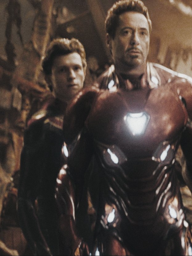 NewYorkSlinger's tweet photo. Russo Bros. ผู้กำกับ Avengers: #InfinityWarTH ได้ตอบคำถาม Q&amp;A เกี่ยวกับหนึ่งในฉากสำคัญของหนังว่าในฉาก ๆ นั้นของ Tom Holland และ Robert Downey Jr. นั่นเป็นการด้นสดโดยไม่มีการเตรียมการใดๆของ Tom เองเลยครับ 

ในฐานะคนที่ดูหนังแล้ว ขอบอกว่าซีนนั้นมันเร็วมากแต่ Tom เอาอยู่สุดๆ เก่งมาก https://t.co/IqKb9ojdoU