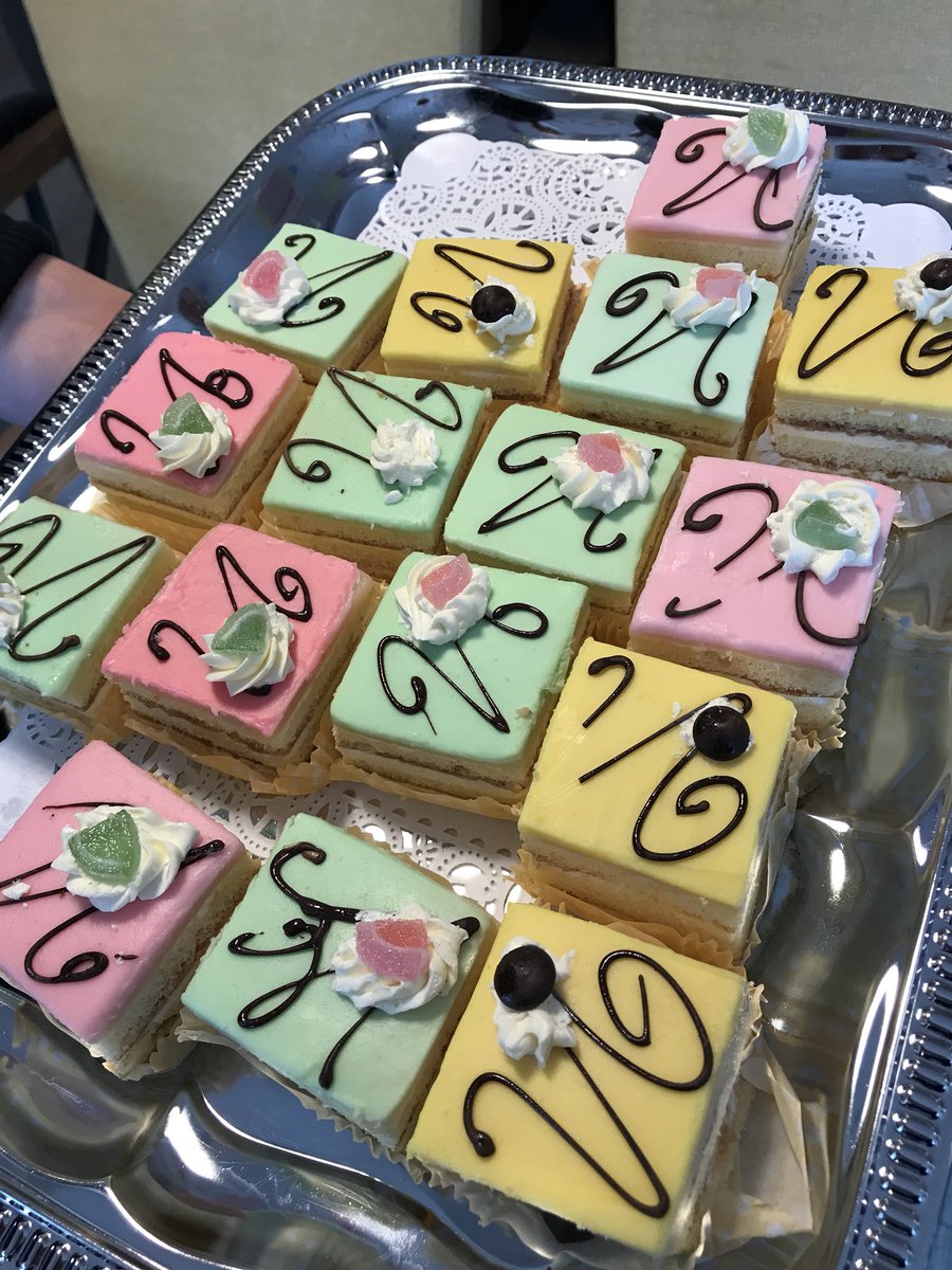 canan_uyar's tweet photo. @cobyvanberkum tijdens #1mei viering @hetSchouw #020Noord ‘We hebben volop geïnvesteerd in groei en ontwikkeling van Noord. Ik verwacht concrete voorstellen vd stad voor een inclusieve samenleving.’ @PvdA020Nrd https://t.co/7GKeYWouAP