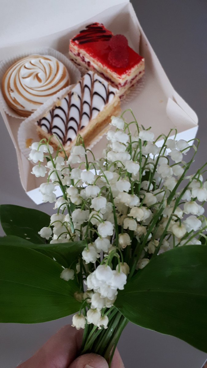 Bon 1er Mai <a href="/maxbiaggi/">Max Biaggi</a>  this morning i find in the forest some muguet and take little pleasur 😊