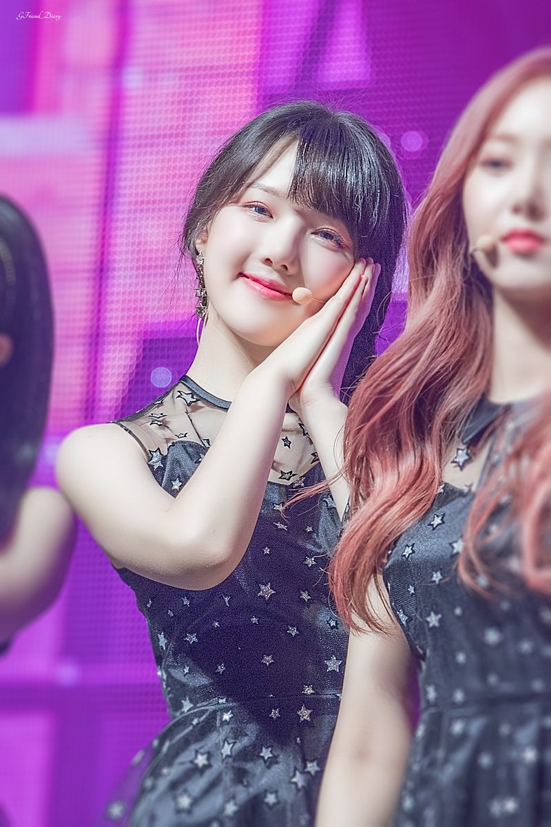 Gfriend_Diary's tweet photo. 180430 컴백 쇼케이스 예린 💘
#여자친구 #예린 #gfriend #yerin

HQ link
💕 https://t.co/xrfRRlt5Mz
💕 https://t.co/HIDFZsWrqT
💕 https://t.co/b7Z0jXqB4p https://t.co/M1bzMHJv4f