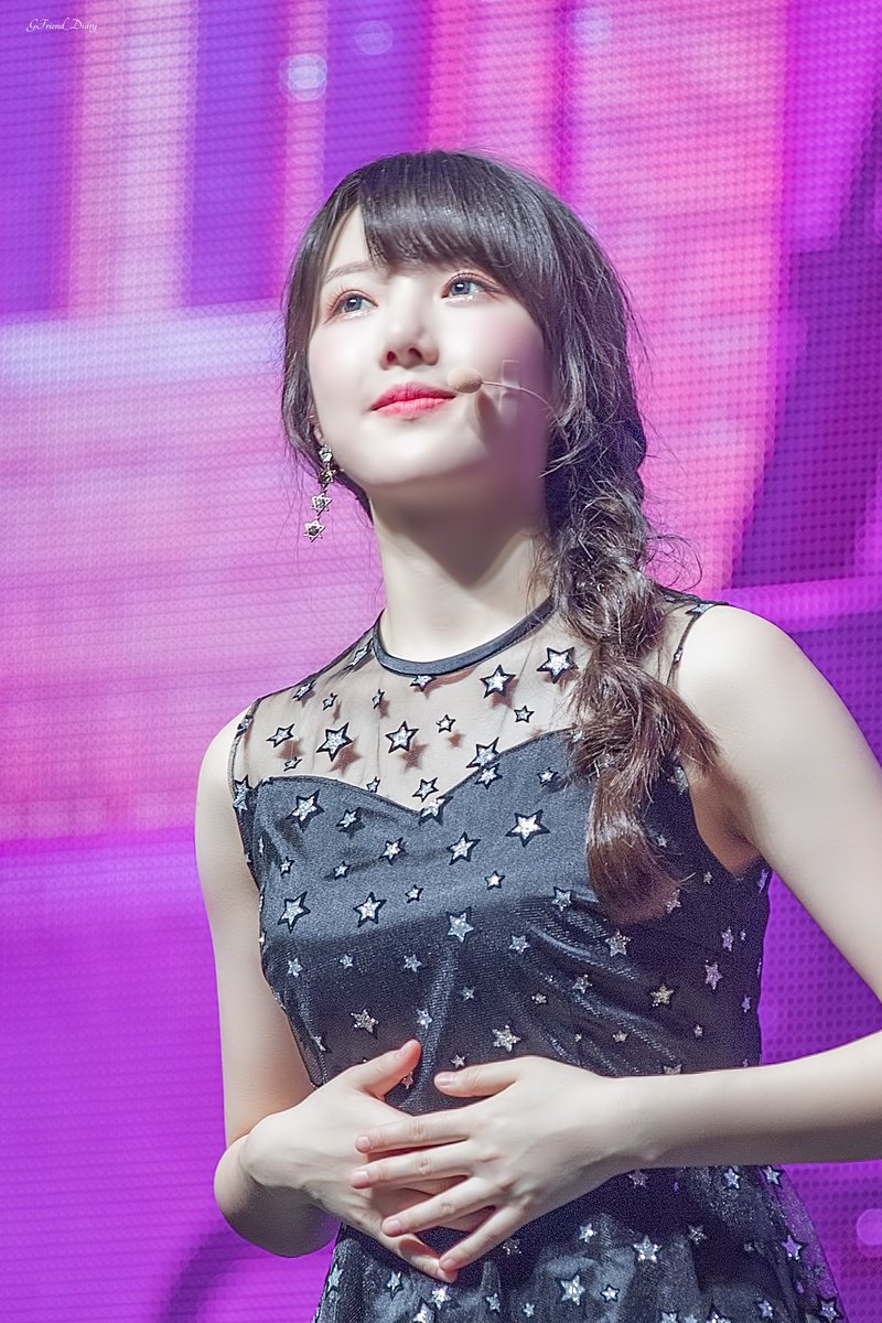 Gfriend_Diary's tweet photo. 180430 컴백 쇼케이스 예린 💘
#여자친구 #예린 #gfriend #yerin

HQ link
💕 https://t.co/xrfRRlt5Mz
💕 https://t.co/HIDFZsWrqT
💕 https://t.co/b7Z0jXqB4p https://t.co/M1bzMHJv4f
