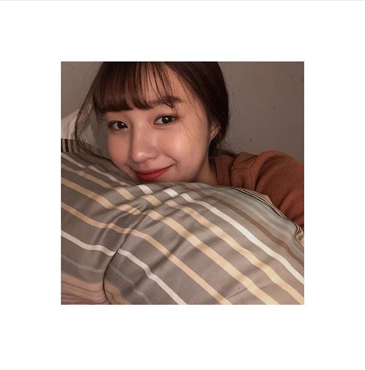 BOOCHlN's tweet photo. Umi Ashley mau off dulu yaa. Nanti bakal ada Umi bea atau Tea yang bakal on. Jika kalian kangen aku panggil saja namaku 99999x, niscaya kalian bakal cape sendiri. https://t.co/hcIzVUTNaO