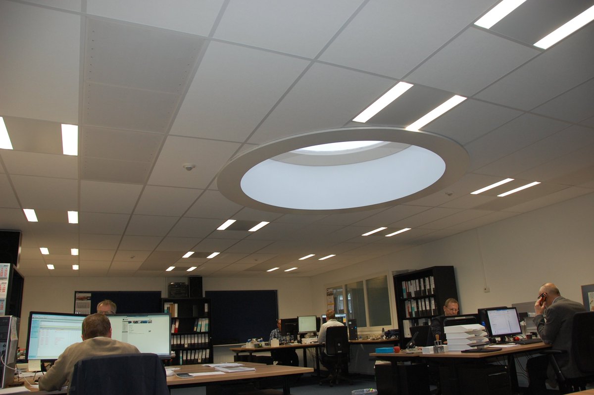 PRACTICE WHAT THEY PREACH
De Groot (NL) wanted a uniform air distribution with low velocities in their offices to avoid draft problems. The solution was #FBSpanels by Euro Air. Read more at fbspanels.com/en/?utm_source… #airdistribution #fabricducting #HVAC #IAQ #ceilingpanels