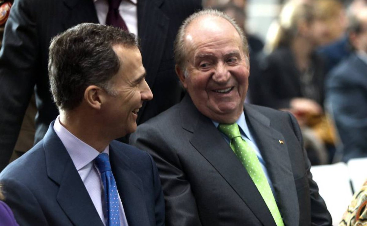 -Papá, feliz #DiaDelTrabajador.
-PuffffJAjajaja, serás cabrón.