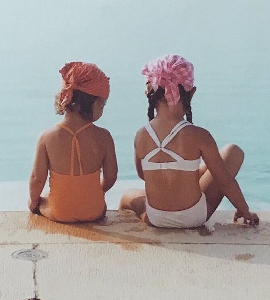 kyryroHarper's tweet photo. I found this photo in one of my albums and got touched, you my Ate loves me so much since we're kids! https://t.co/nRKnPhbNix