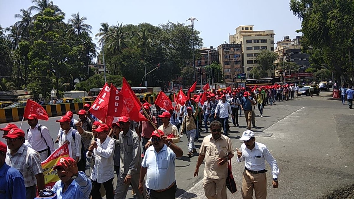 FSUIINDIA's tweet photo. कठोर परिश्रम का कोई विकल्प नहीं है| - थोमस
#WorkersDay #LabourDay #FSUIManoj #ITF #CITU #MPTKEU #FSUI https://t.co/BIpyPfJJqT