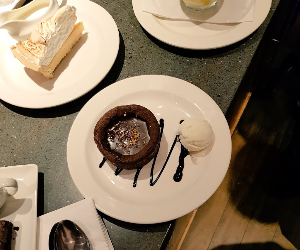 PI_LDNWimbledon's tweet photo. Come try out our delicious new menu 😍 The team loved it and it’s already very popular with our guests ❤️ So why not head down to Premier Inn Wimbledon South? There’s something for everyone 😊 #summerthyme @Samsito @dls29411 https://t.co/WMaPVCMakh