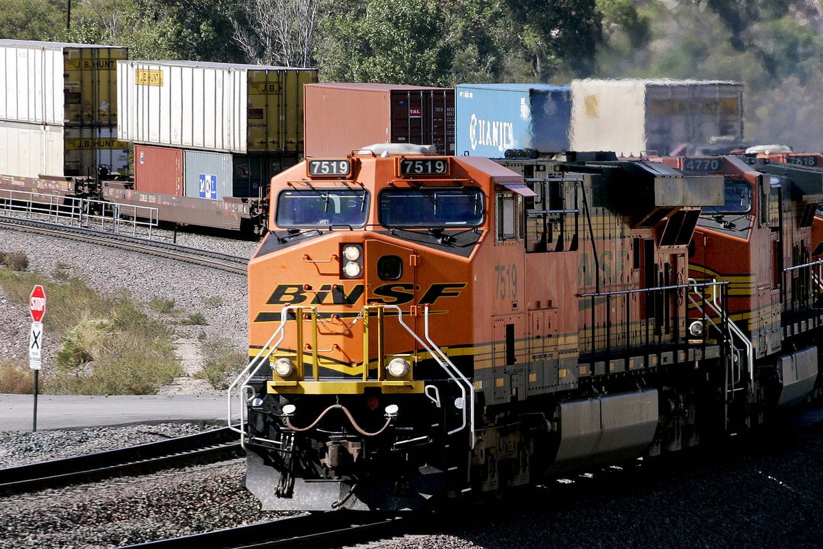 американский тепловоз юнион пасифик. тепловозы. поезд компании bhp billiton австралия. юнион пасифик железная дорога. самый длинный поезд.