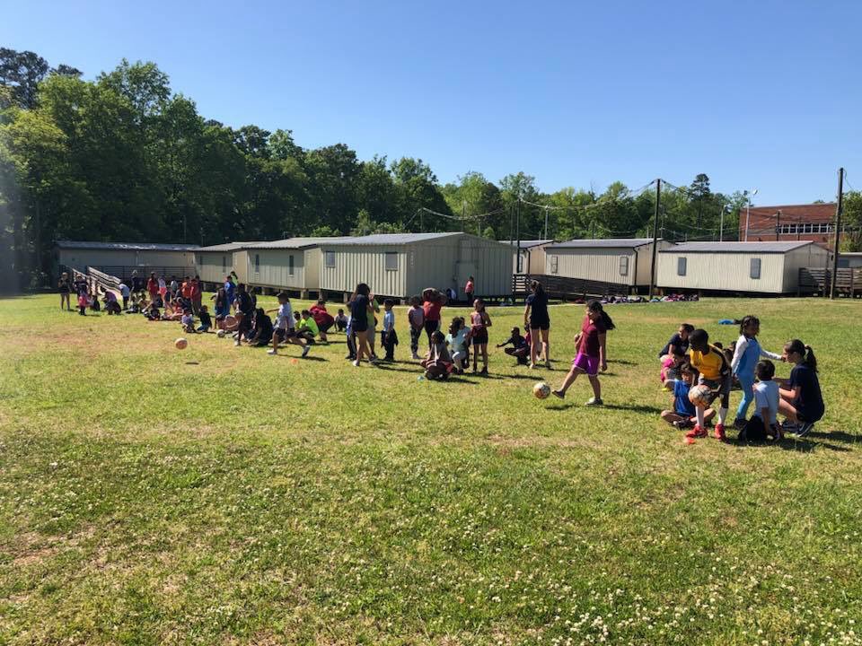 LindsaySugg's tweet photo. MS Girls’ Soccer Teams running an after school clinic with our friends at Winterfield Elementary yesterday afternoon. #pdsms #PDServes #pdschargers https://t.co/s9LeOJhMJ4