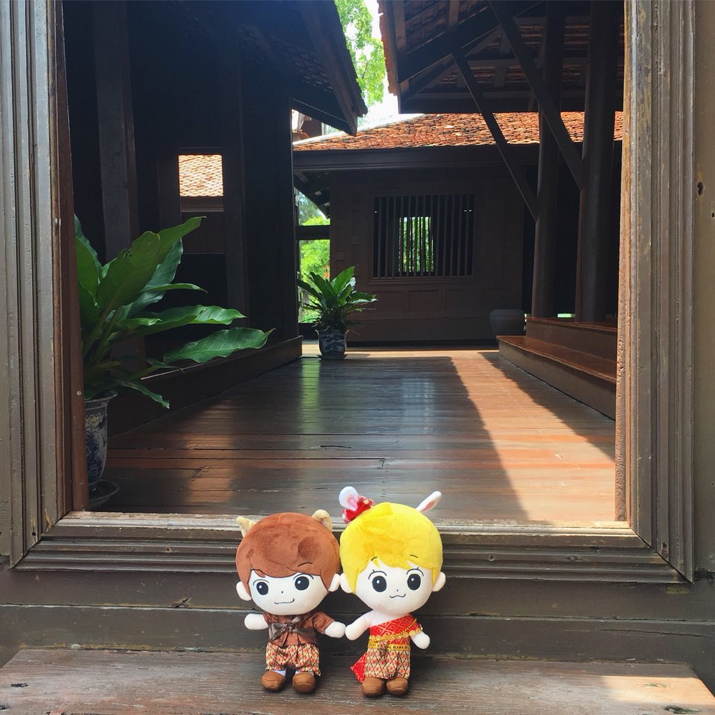 modorothyy's tweet photo. คุณพี่คยูกับแม่การะมิน #hellokyumin #kyumin https://t.co/YTlgyoAlX0