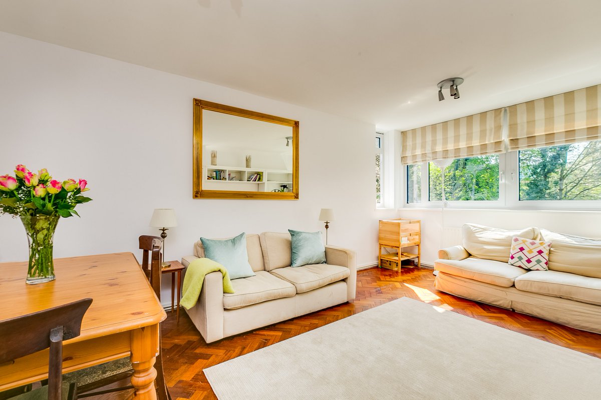 Chestertons Putney tweet media