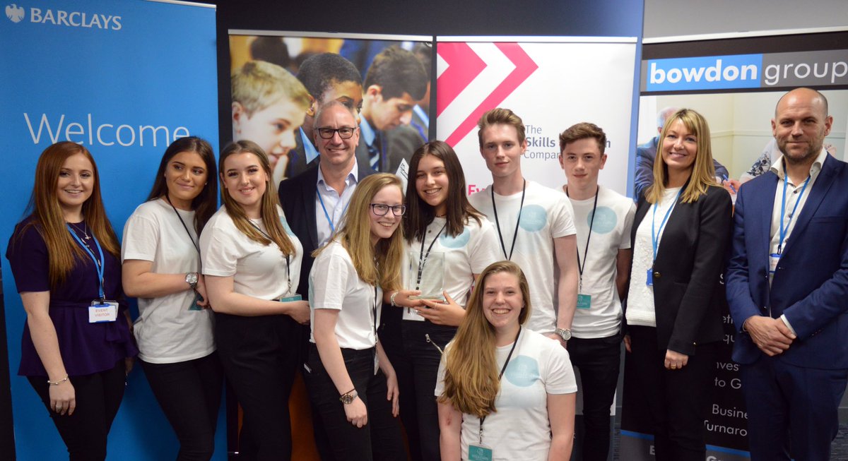 Visulearn_'s tweet photo. Our fantastic winning time at the Cheshire/Warrington Finals last week !! 😁🙌🏽 @youngenterprise https://t.co/Fapqm3ohut
