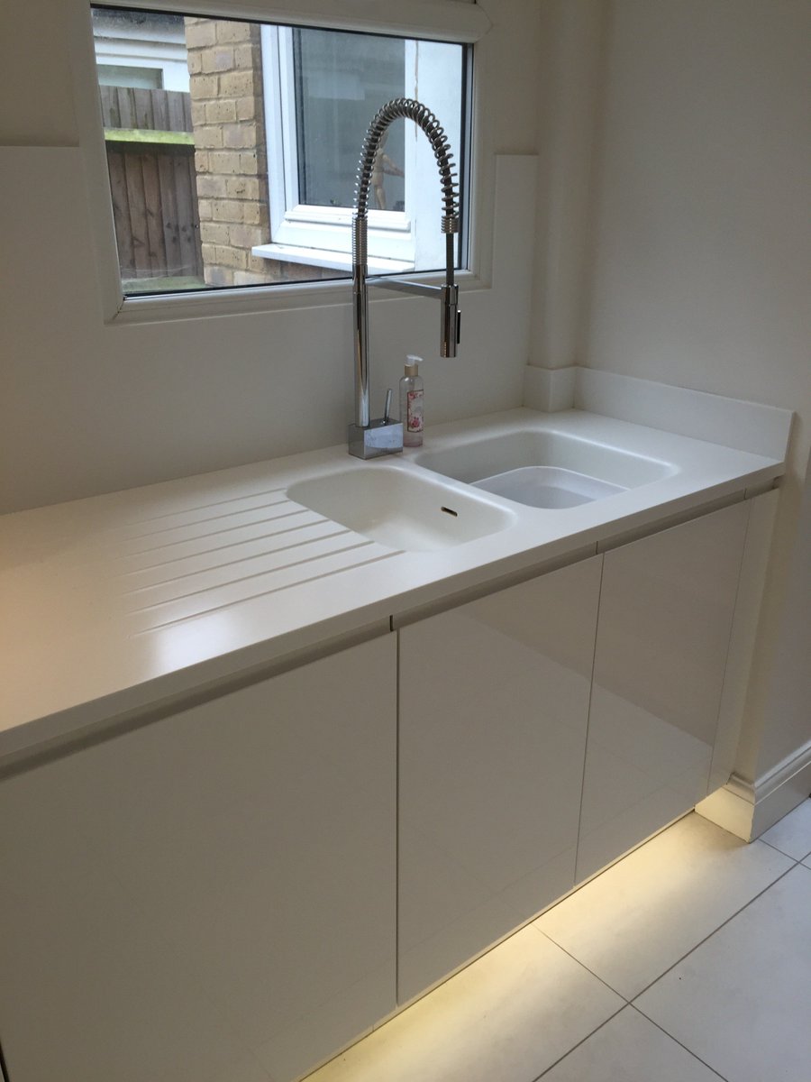 A #Stunning Finished #kitchen #project from <a href="/WCONE1/">WC ONE Limited</a> <a href="/Nolte/">Connor Nolte</a>.
very #simplistic yet has a #elegant feel to it.
#minimalist #appliances from #Miele .
wcone.co.uk