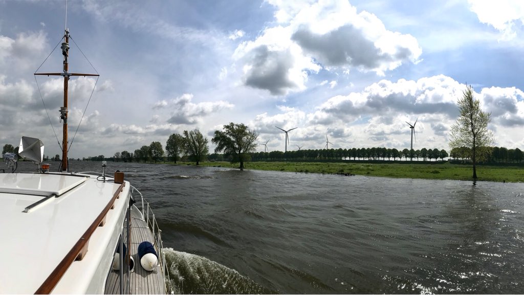 Chez_Fee's tweet photo. @112Ranger @HHElbinselTour Heute ist das Wetter umso schöner! 😎💓 https://t.co/aeeh47U4Qx
