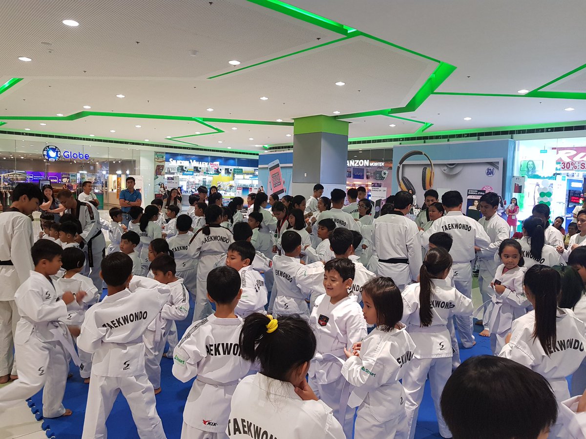 NETKDTRNGCTR's tweet photo. LABOR DAY Whitebelts Training 🥋👍🏻 https://t.co/Zu7LgkIoJK