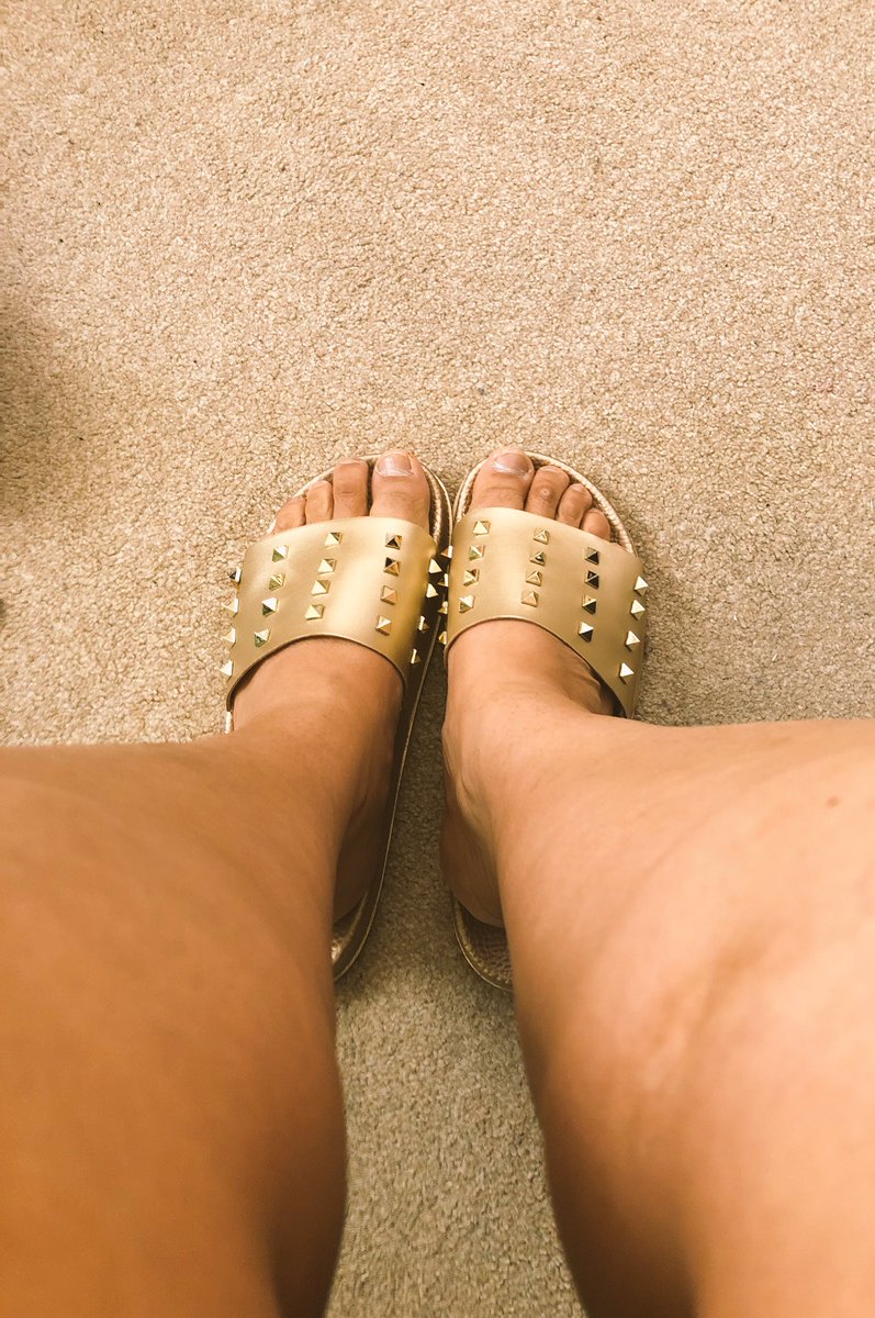 GoddessVickie's tweet photo. Bow down at my feet
Lick each toe
Love loser funded shoes!
Female Supremacy!
#bbwheaven #footfettish #toes #sexyfeet #humiliation #edfp @RTxxlslave @BritFootBabes @RT4feet @RT4FindomQueens @RT4fet @RT4AG @rt_feet @rt_sub1 @find0m @Rt4tat1 @rt4findom @RTfindomfeet @rtfind0m https://t.co/mmJC48jQPP