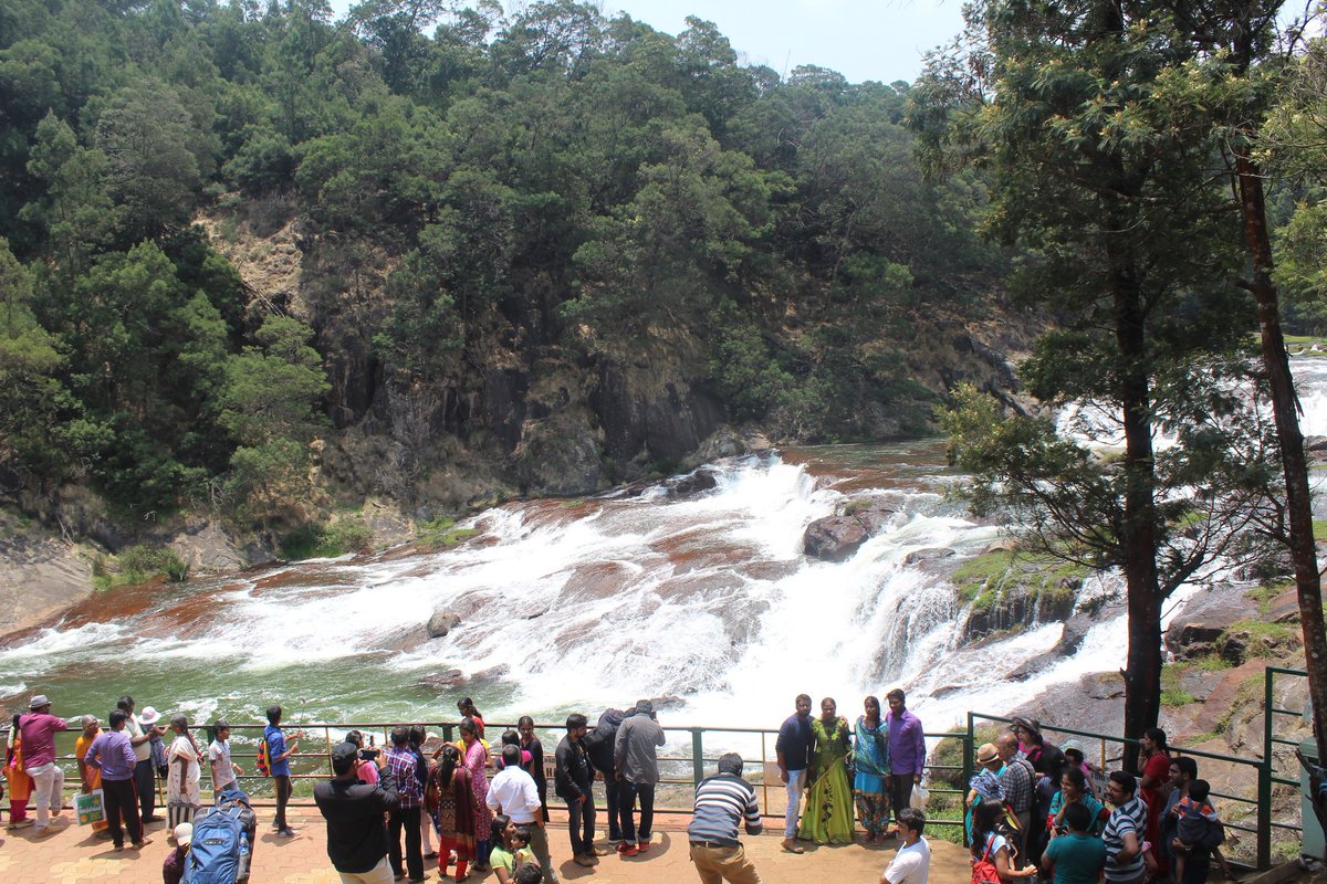 imseed's tweet photo. this summer in april, unwind with music of water in lap of valley #PykaraWaterfalls #Ooty @tourismgoi @oltraveller @lonelyplanet_in @NGTIndia https://t.co/NUwuhHOR9x