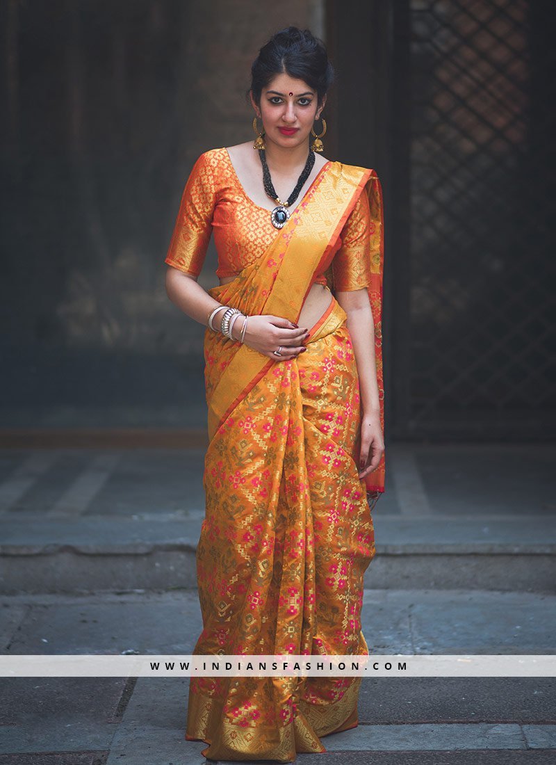 Indians_Fashion's tweet image. Phenomenal Mustard And Orange Classic Saree
&amp;gt;click here to shop now : bit.ly/2rbWSER

#simplesaree #cottonsaree #silksaree #georgettesaree  #silksaree #saree #sari #sarees #artsilksaree #designersaree #bridalsaree #weddingsaree #trandysaree #stylishsaree 
#bollywoodsaree