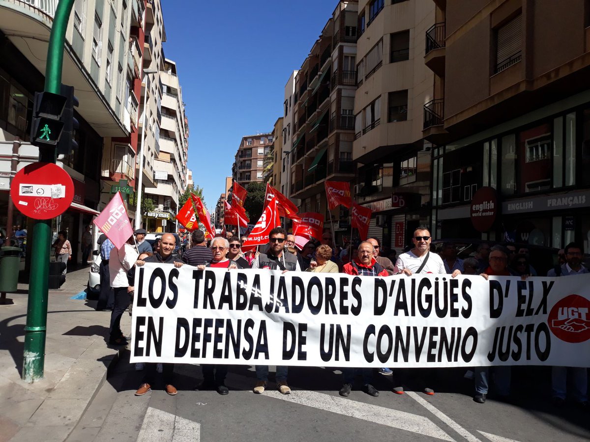 SSFICAUGTPVSU's tweet photo. #PrimeroDeMayo #1mayoPSOEyovoy #1deMayo #Elx En defensa de los convenios colectivos. @UGT_Comunica https://t.co/sE8ecanZvW
