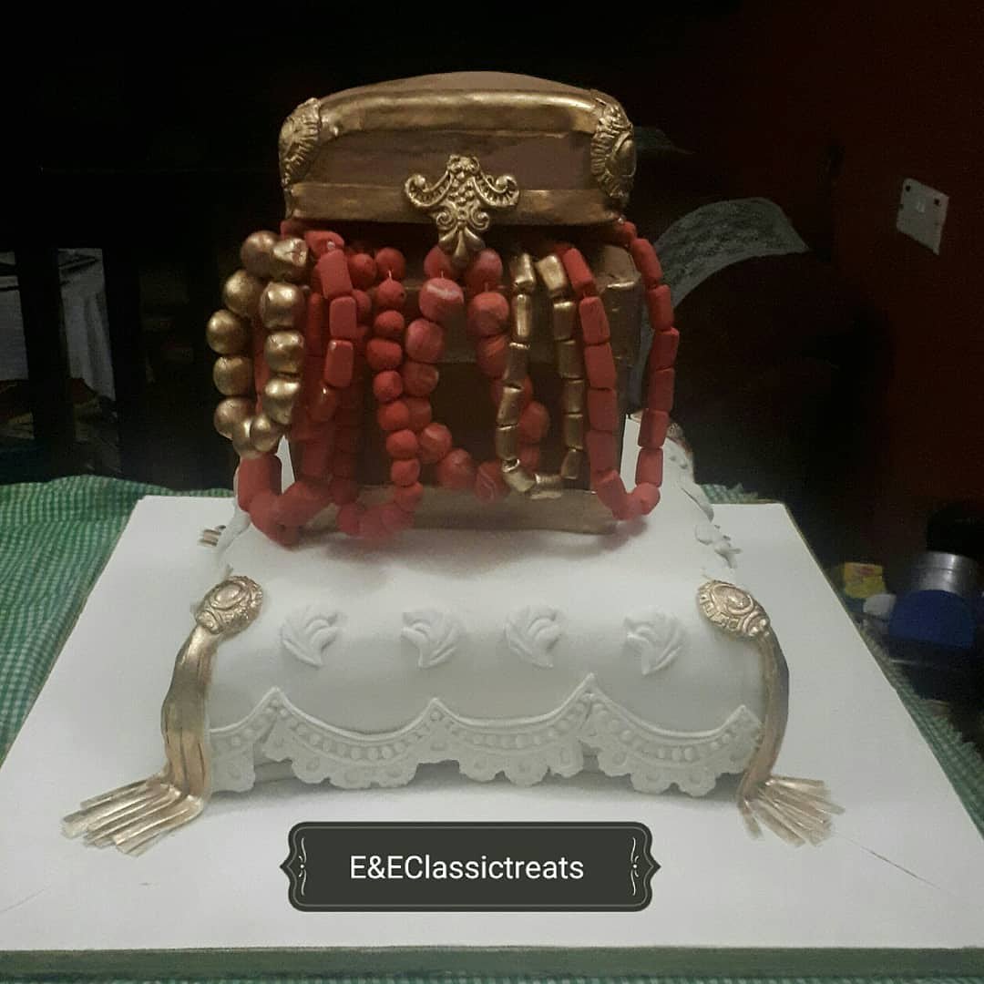 sugarethel's tweet photo. @OgbeniDipo @johnnysleek Hi I'm Ethel a baker based in port Harcourt. 
@eclassictreats is my Instagram handle 
Or you can call 08108699574 9am - 5pm daily. https://t.co/EYCpPiZGSB