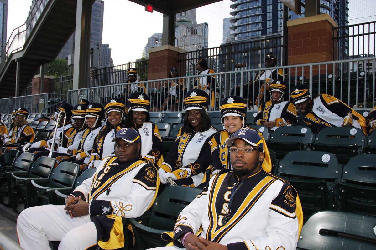 JCSUniversity's tweet image. Waiting for our moment on @GMA despite the chilly morning! Sometime between 8-9 a.m. #GoodMorningAmerica #DealsAndSteals #IIOS #JCSU #GoldenBulls