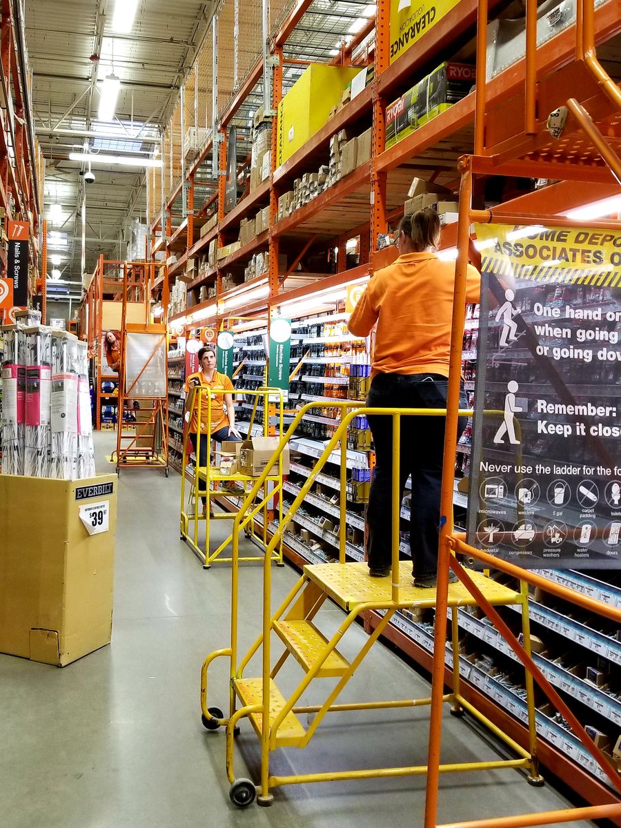 MelissaMetSun's tweet image. Operation packdown!
#findReno
@2701Depot