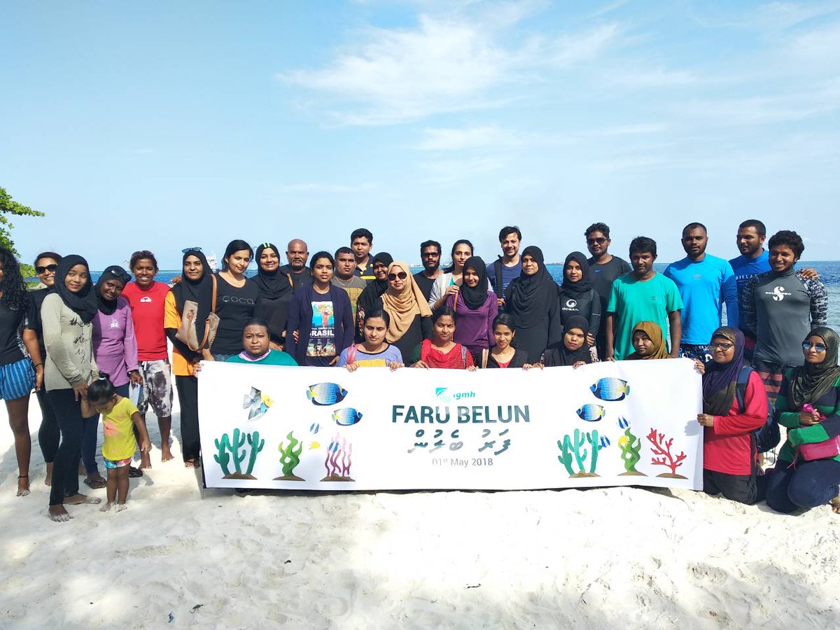 _Nahw_'s tweet image. #farubelun #Igmh 
📷 : Gellifa huri photographer @MoosaWaseem 😄 Thanks for the click Moosa  😊