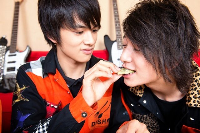 DISH// 直筆サイン 北村匠海　矢部昌暉　橘柊生　小林龍二 DISH// 北村匠海 矢部昌暉 橘柊生 小林龍二 - メルカリ