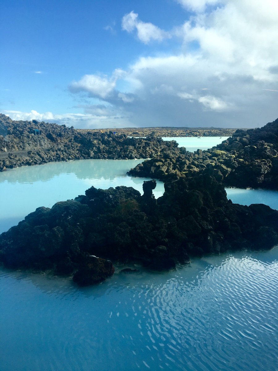 miguelsantos12's tweet photo. Talking about serious tourism policy: The government of #Iceland subsidizes stopovers for travelers crossing the Athlantic on Iceland Air or Wow airlines. You can either stop for days at no additional cost, or even hours. #bluelagoon is just 20 minutes away from #Keflavic airport https://t.co/avgPLJRNv8