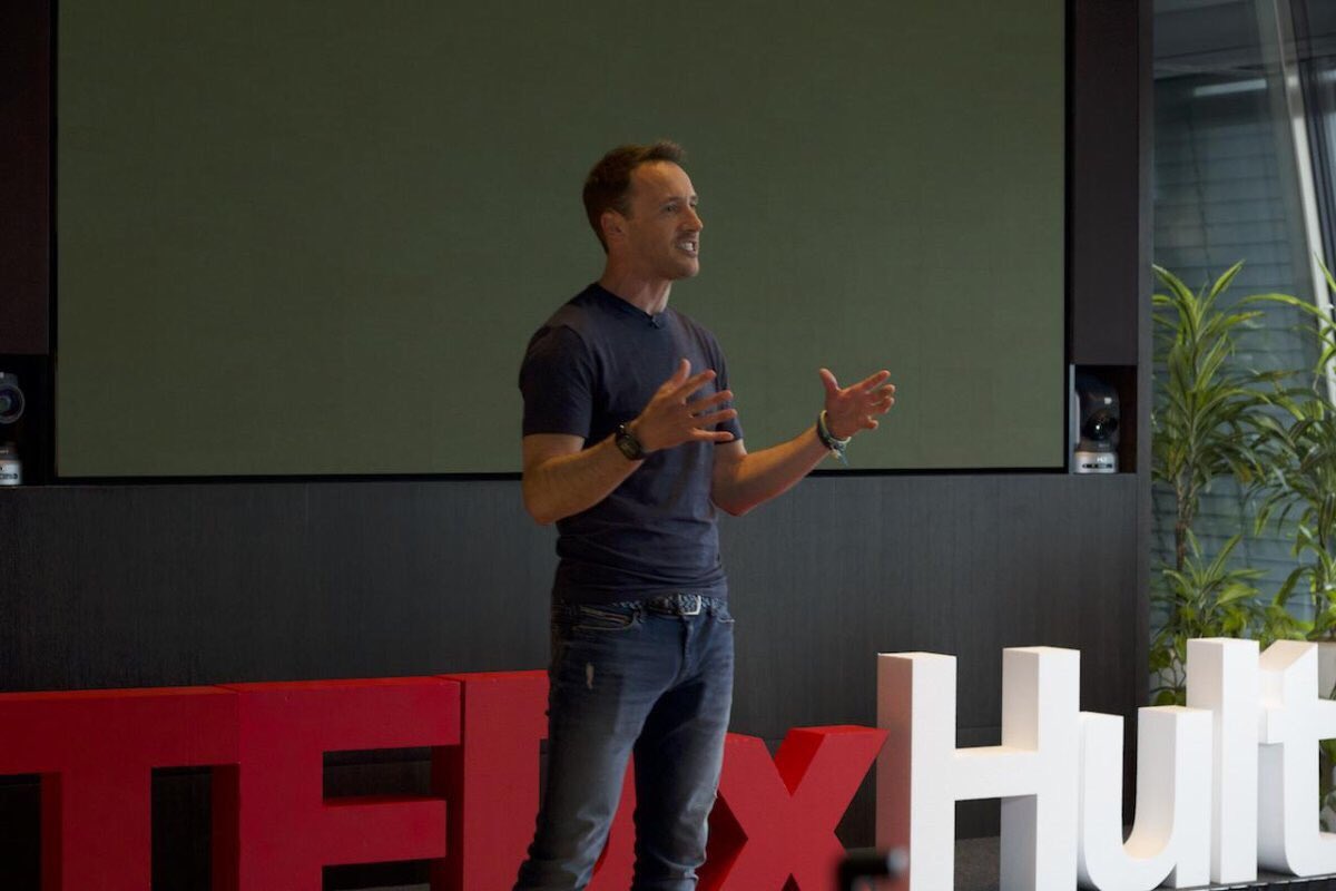 Feel privileged to have been asked to talk at TedXHult. Great experience. Thanks to all of the fantastic organisers and audience for being so kind and excellent. #tedxhult #tedxtalk