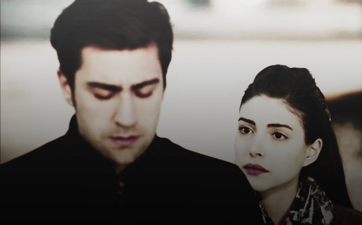 Niloshee's tweet photo. • uyan sevgilim,
   uyan artık uyan.
    o bensiz rüyandan. •

#yağhaz https://t.co/fsWHycq3cN