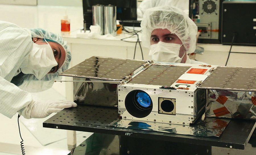NatureAstronomy's tweet photo. Many countries new to space technologies are releasing low-cost CubeSats; Evgenya Shkolnik reviews the current state of the field: https://t.co/FbeDptSYO7 https://t.co/XGHV7lXxmH