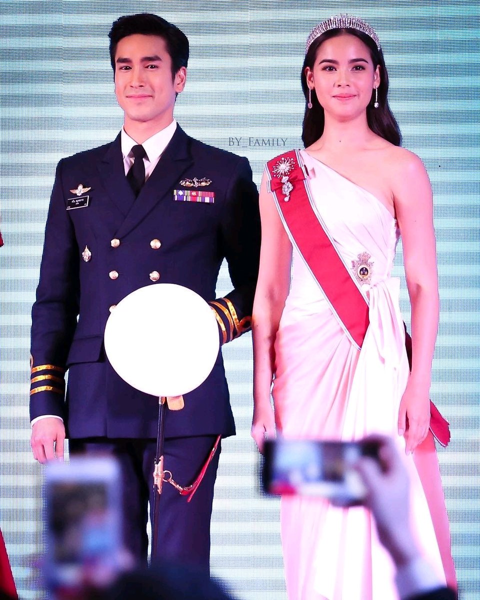 sawyu_18's tweet photo. Princess Alice &amp; Lieutenant Commander Devin ❤❤
#ลิขิตรักthecrownprincess https://t.co/I2NZaKktGQ
