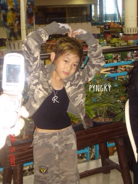 KIDMYBAM's tweet photo. 7.น้องแบมเคยเข้าแข่งขัน cover dance  และ ได้อันดับ 1 เวทีประกวด Rain Cover Dance In Thailand ปี 2550  และได้ อันดับ 2 เวทีประกวด LG Entertainer In Thailand ปี 2553 (ลิซ่า black pink ก็ร่วมแข่งด้วย) #LegendBamBamDay https://t.co/V1EWfDfPK5