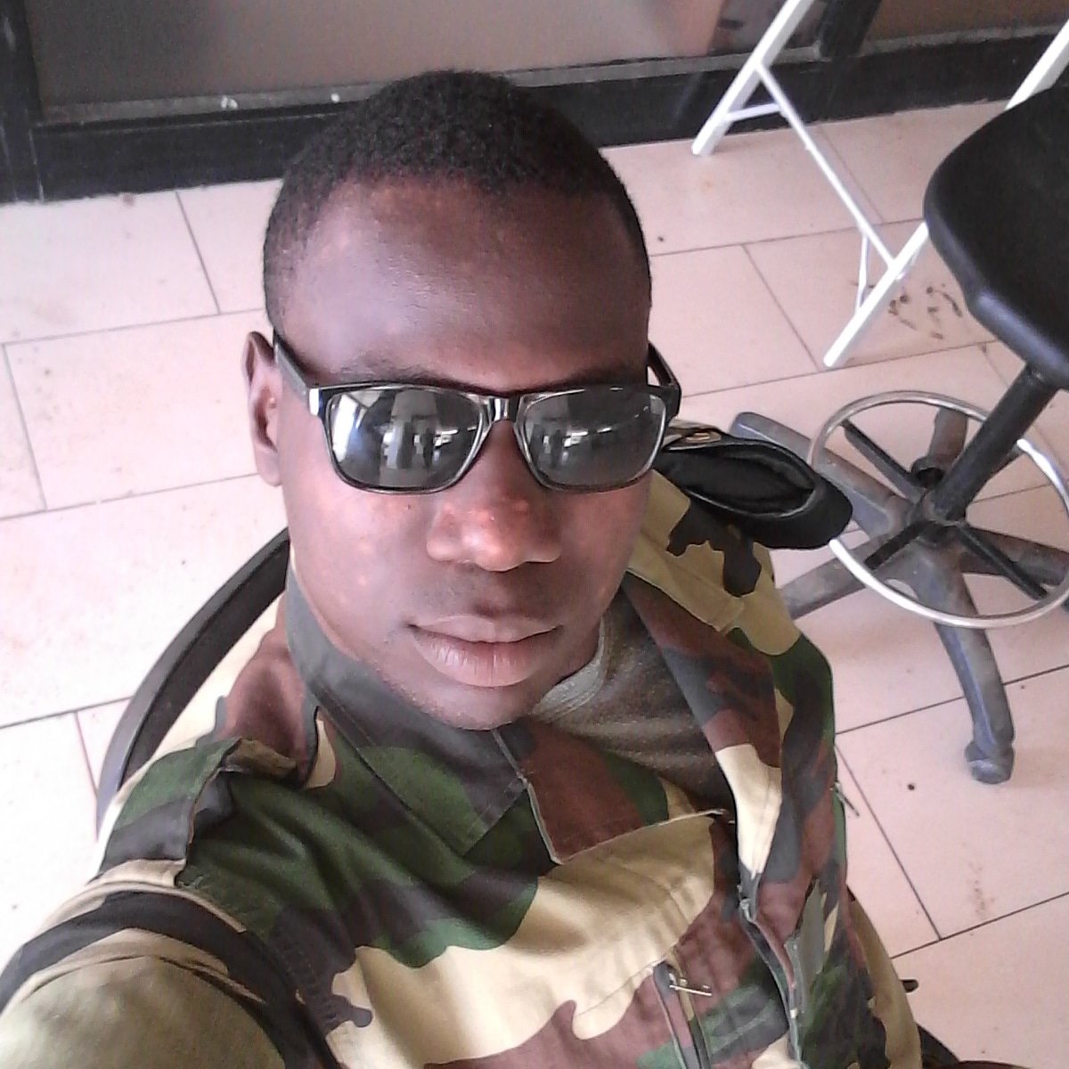 MetzoSy2's tweet image. L seul noble d n armée