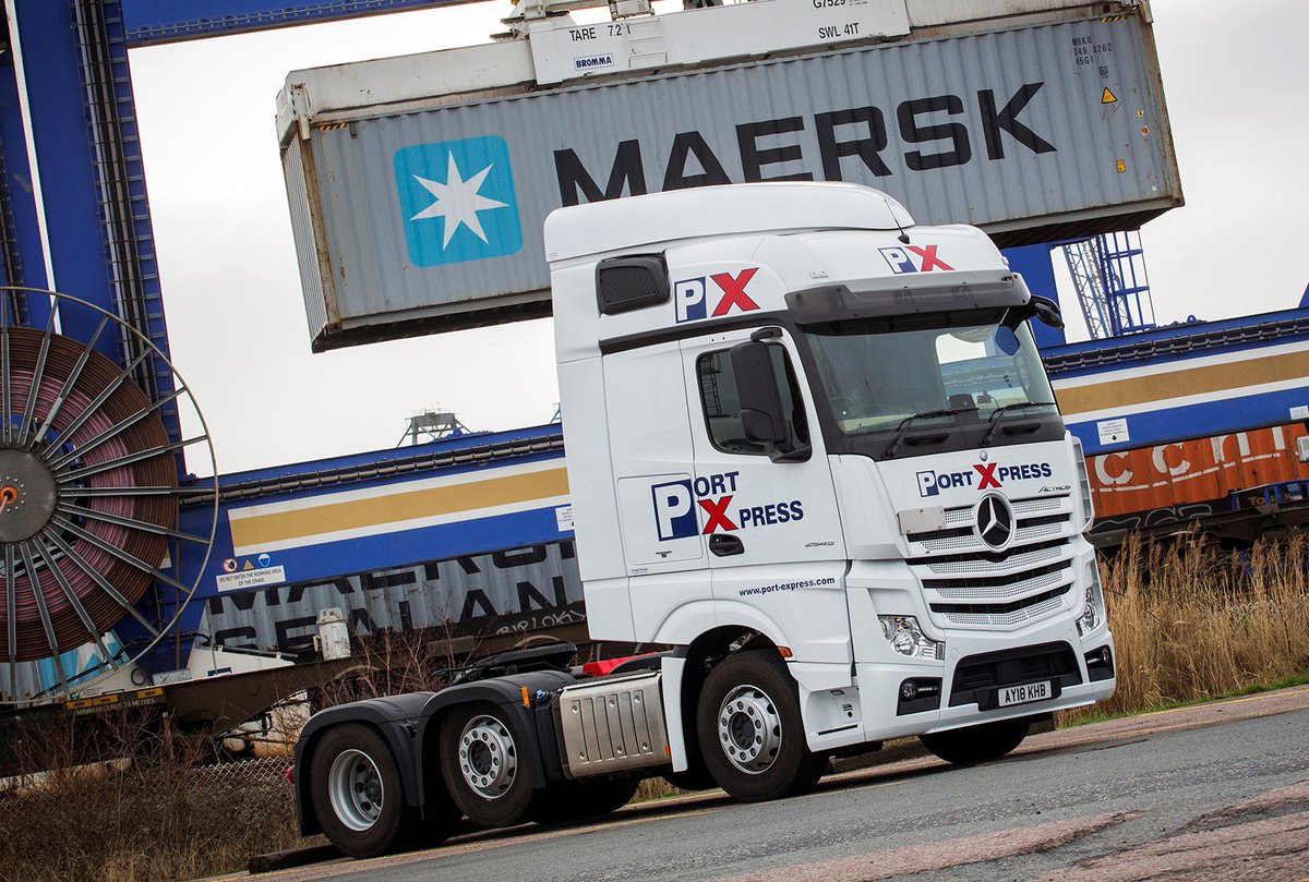 DaimlerTruckUK's tweet photo. “Unless you’ve actually sat in the cab and experienced this technology in operation you can’t fully appreciate what it does,” Adam Dawson, @portexpress Transport Operator. Read the full story 👉🏼📖 https://t.co/yggwkFG9UF #safety #technology #ABA4 https://t.co/UbNGKCvDrA https://t.co/8iHjMFiklY