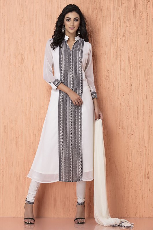 Asian_CoutureUK's tweet photo. Stay on trend with our #readymade #churidaar suits collection !
SHOP NOW @ https://t.co/BH0pjns0AU
FREE DELIVERY FOR ORDERS OVER Β£85
#AsianCouture #Salwarsuits #EidSuits #Eidcollection https://t.co/KMUQnUIvET