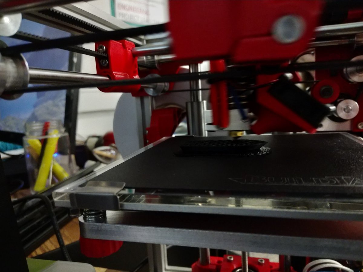 STEMedTeacher's tweet photo. Student built #Reprap Kitten is incredibly accurate. #3Dprinting https://t.co/0UyL2vi1kL