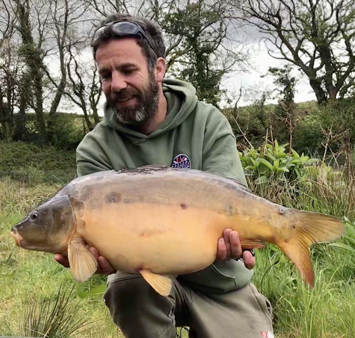 Deep_Blue2018's tweet photo. Team Member Stephen Best with another blinding session on a very tricky water! Our new on test pop ups doing the business once again. #DBP #TeamDBP #DeepBlueParticles #PopUps https://t.co/57okww29P9