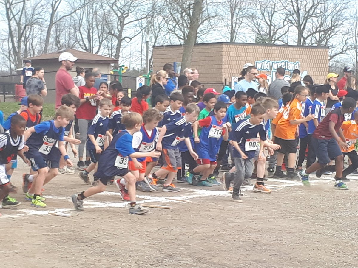 lesyk_lesyk's tweet photo. Our Gr. 3 competitor taking off! @LaurierPs #npcc2018 https://t.co/va2PsoPB2s
