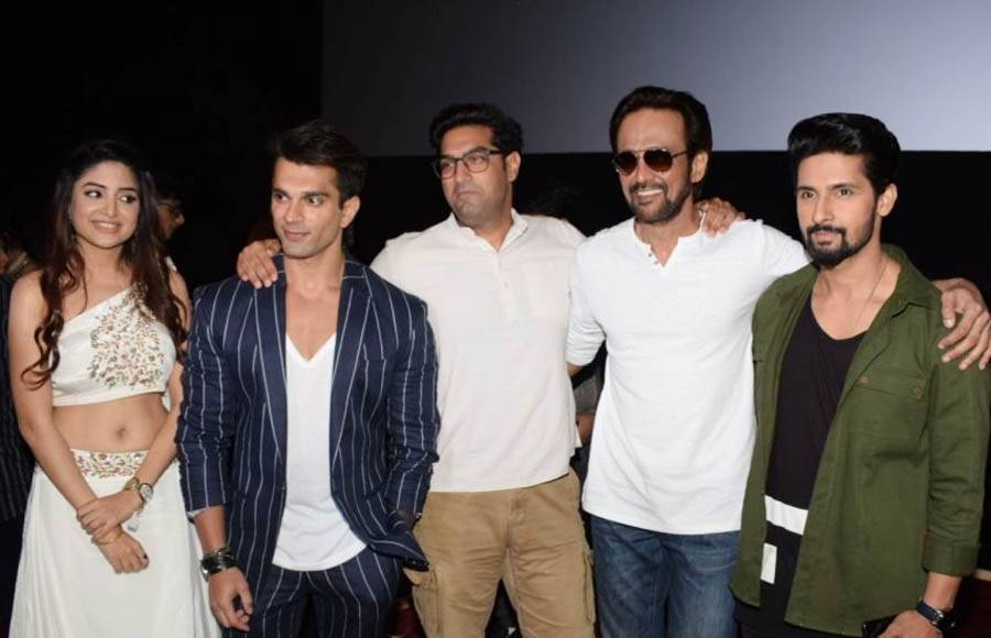 waqtzaya's tweet photo. Retweeted 3 Dev (@3DevFilm):

When #3Dev gave Darshan!!!

@Iamksgofficial , @_ravidubey, @ikunaalroykapur, @kaykaymenon02 and @poonamkaurlal pose for the shutterbugs after #3DevTrailer launch.

Watch full trailer on  https://t.co/wSxS7wHroU https://t.co/jymI69UKXL