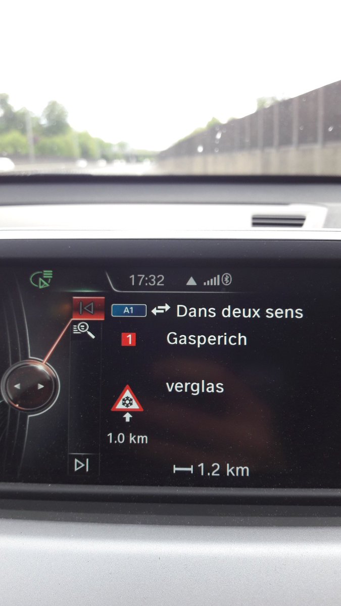 jaaaayyyyyy's tweet photo. Je veux bien qu'il fasse froid, mais de là avoir du verglas... Il craque le #GPS @BMW. https://t.co/fSAWFdCHgK