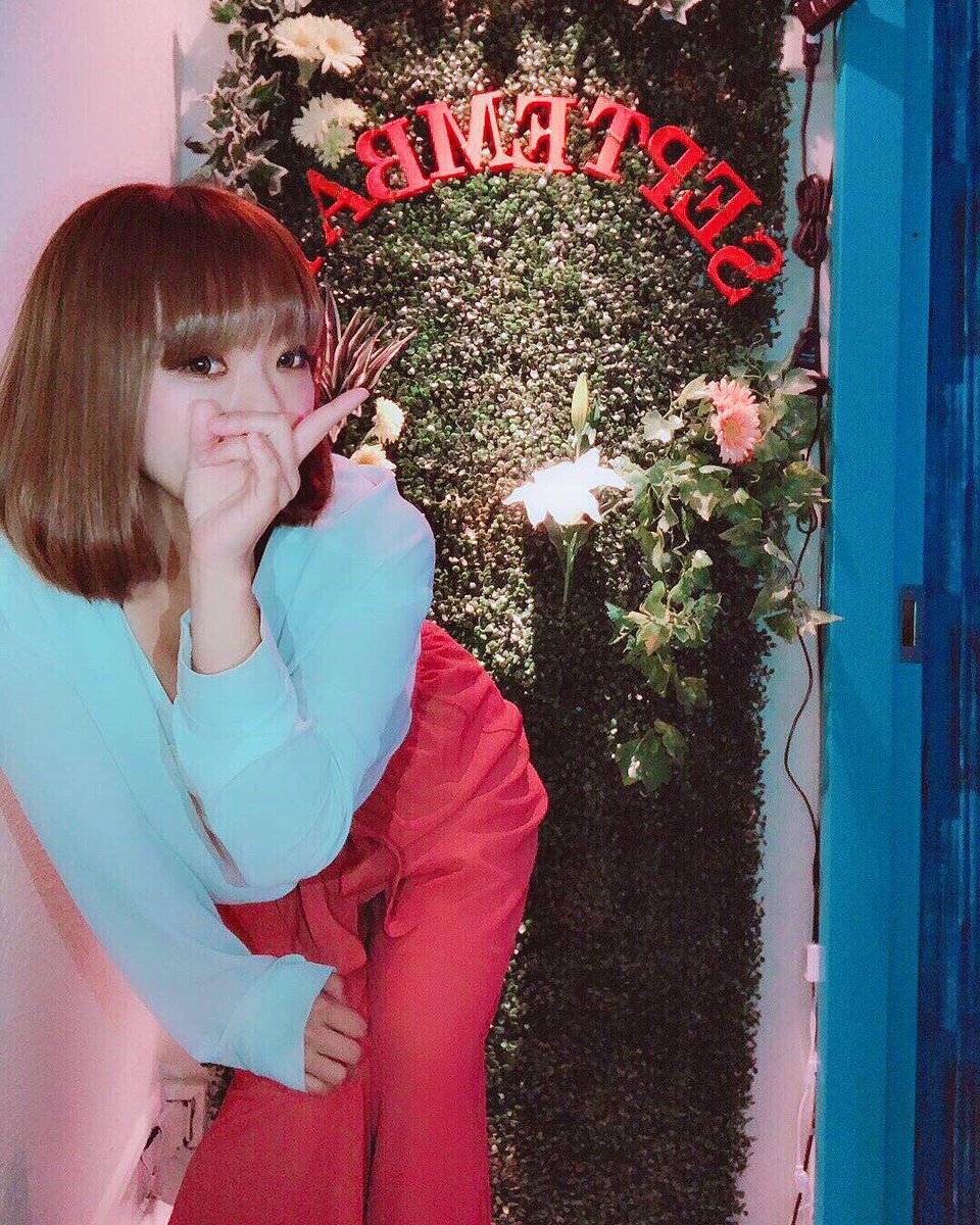 crazyzonejp's tweet photo. 今日は新しいイベントのMTG💋 ５月は新イベントを２つ、ブッキングイベント含めて３つ開催します✨ 5月2日オープンする新宿歌舞伎町の【SEPTEMBER】にて5月20日お笑いライブイベント、5月27日シンガーイベント2回開催します✨ 出演者も募集中‼️お待ちしてます😘💋✨ #新宿 #歌舞伎町 #SEPTEMBER #bar https://t.co/Hf1PGaBA1j