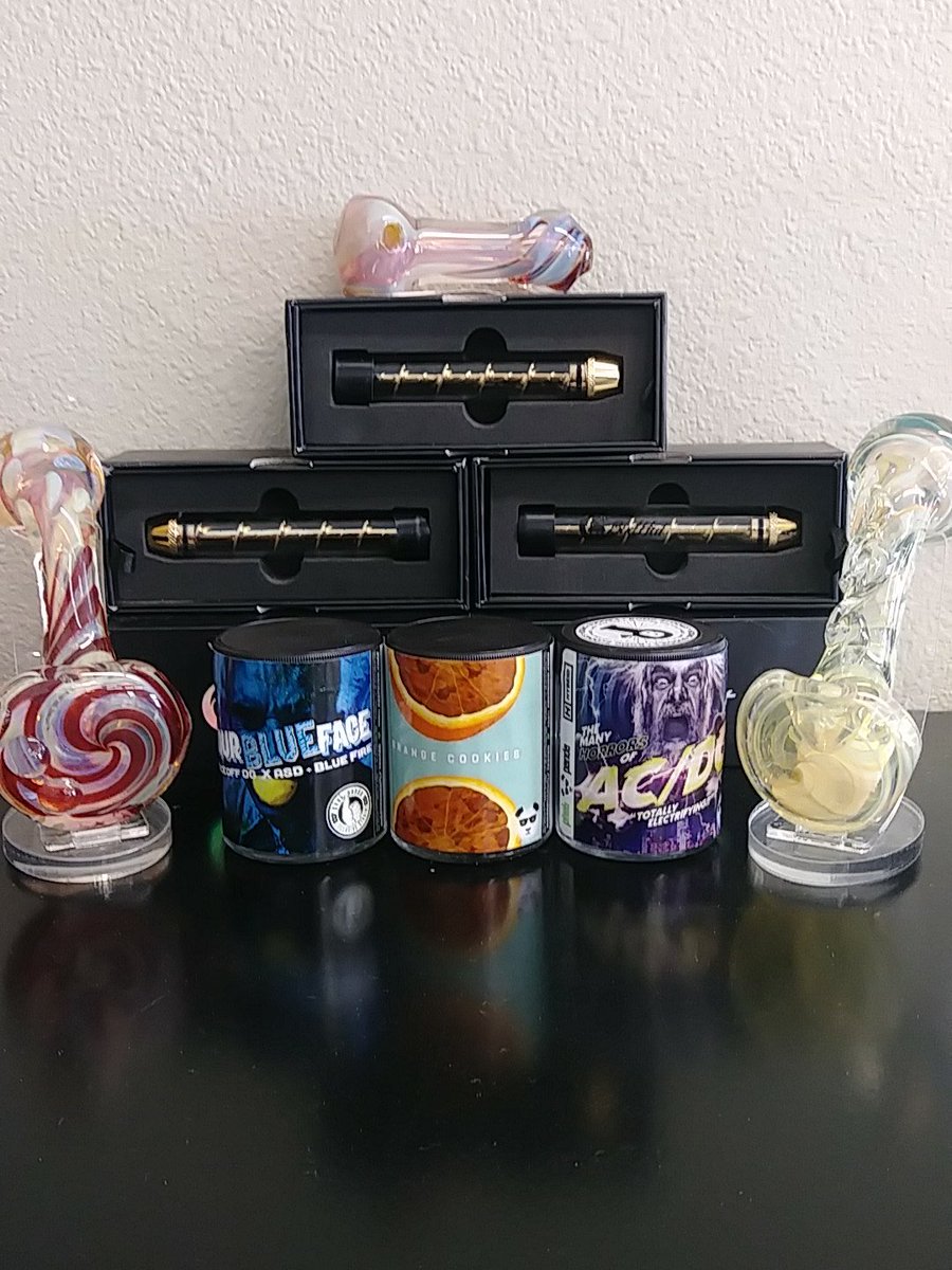 BudhutCamano's tweet image. PHAT TUESDAY AT CAMANO!!!